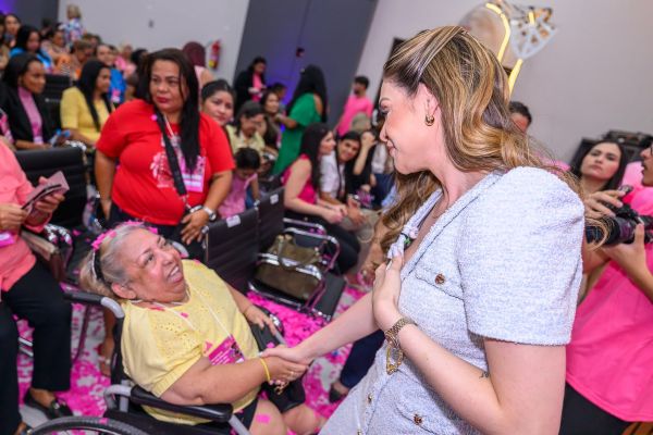 c9e130ef-f7b4-482e-af7b-a45f8816e080 Thaisa Cidade lança movimento ‘Mulheres com Cidade’ para fortalecer lideranças femininas no Amazonas