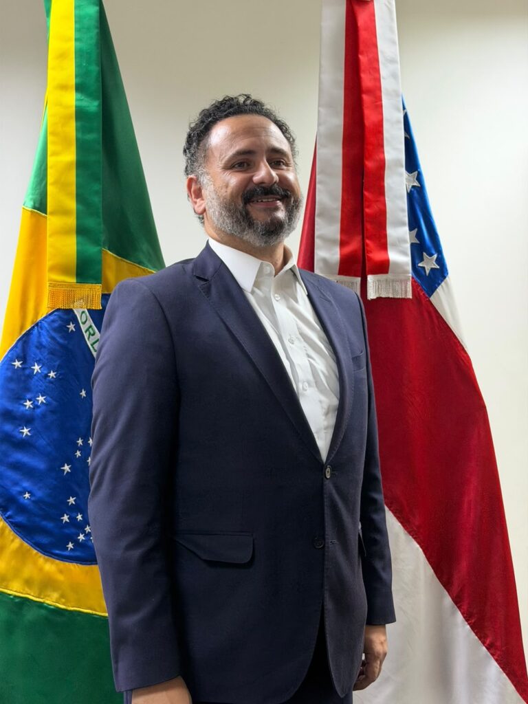 d555bc7d-2af8-43bc-8354-dd697e780291-768x1024 Roberto Cidade anuncia Marco Aurélio Choy como novo desembargador do Tribunal de Justiça do Amazonas