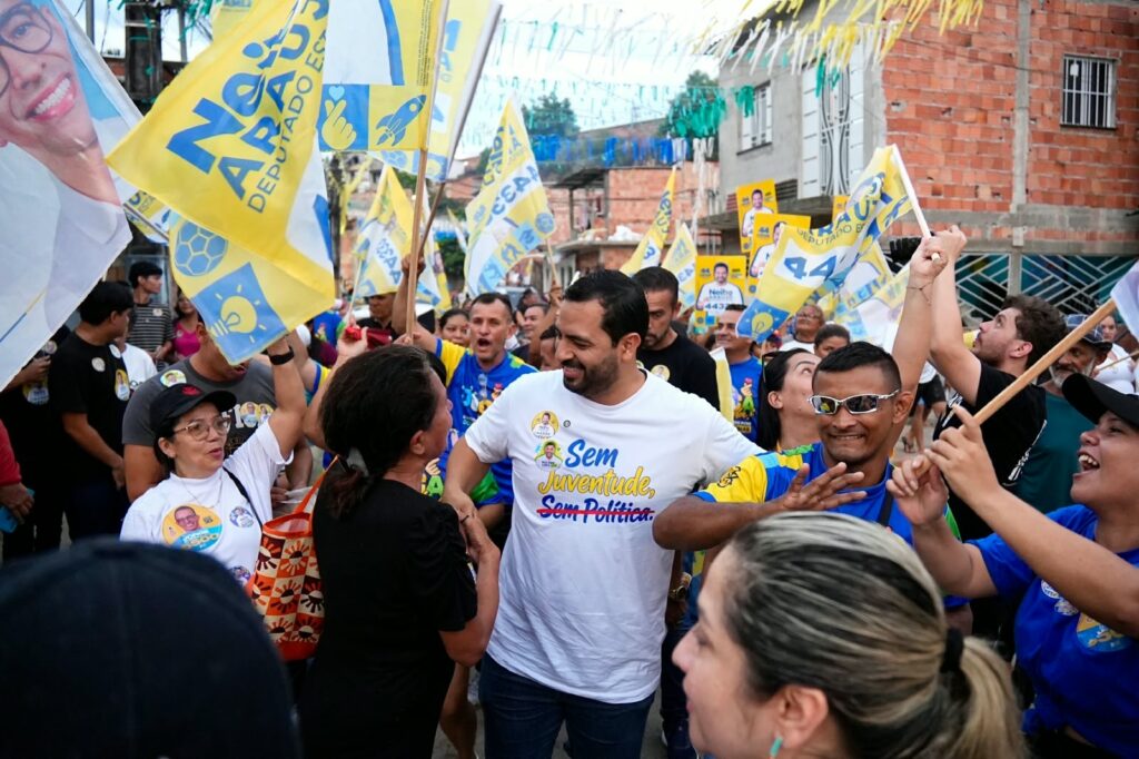 56de2e30-87ad-4ed6-a126-6b49bb447f81-1024x682 Neibe Araújo encerra campanha com caminhada no Santo Agostinho e reforça compromisso com a transformação social das famílias